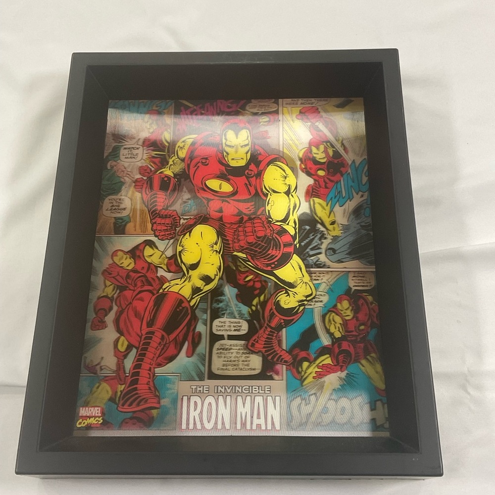 Marvel The Invincible Iron Man Superhero 3D Hologram Picture w/ Black Frame